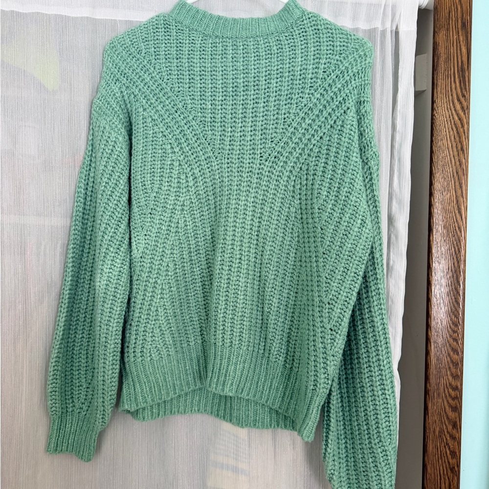 Universal Thread Mint Green Women's Sweater